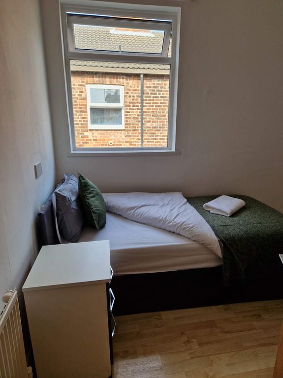 Property photo 2 of 3