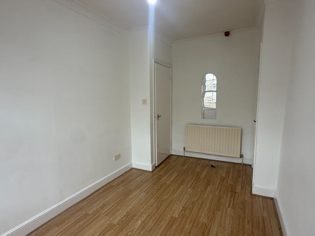 Property photo 2 of 7 2876211