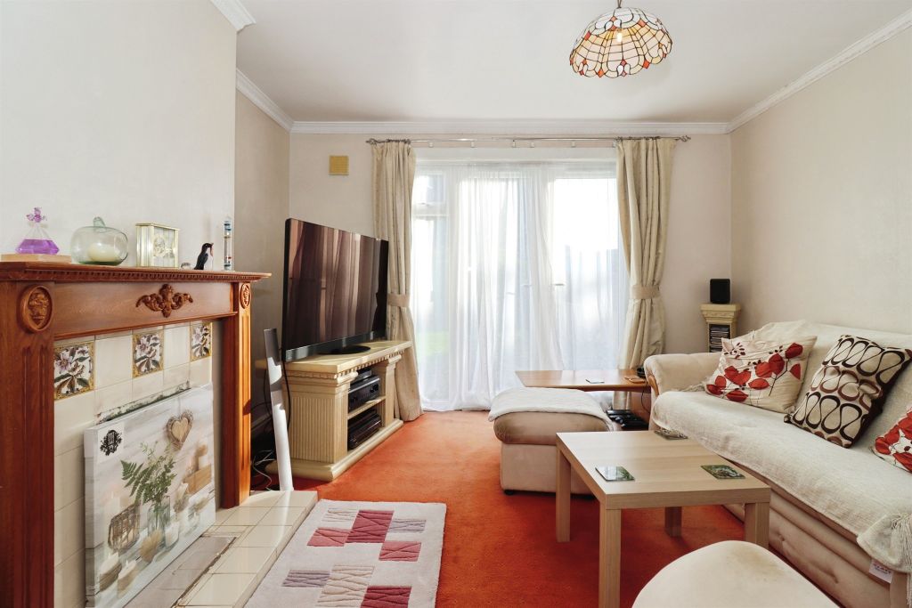 Property photo 3 of 17