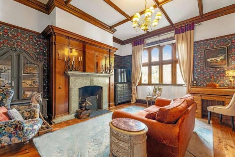 Property photo 3 of 18 Photo 3