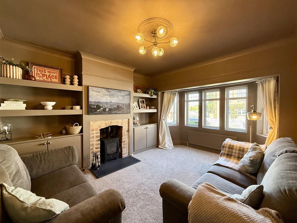 Property photo 3 of 28 3