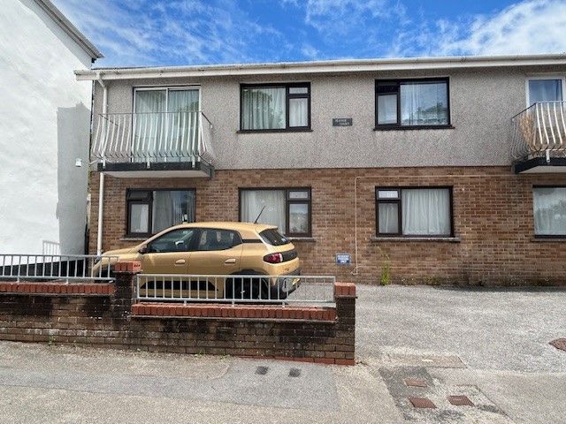 Property photo 1 of 5