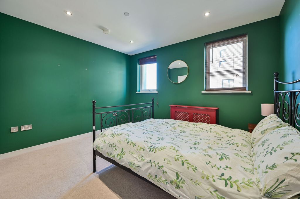 Property photo 2 of 11