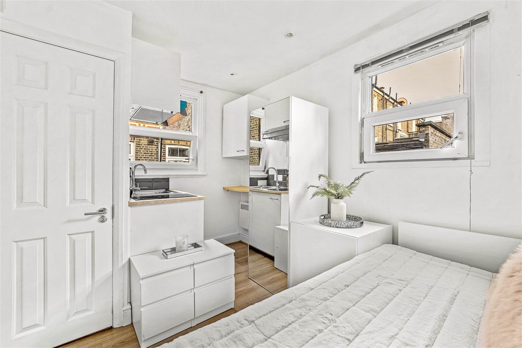 Property photo 2 of 6 _Akp8850.Jpg