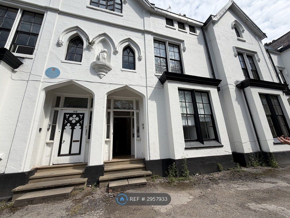Property photo 2 of 14