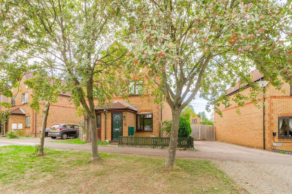 Property photo 1 of 12