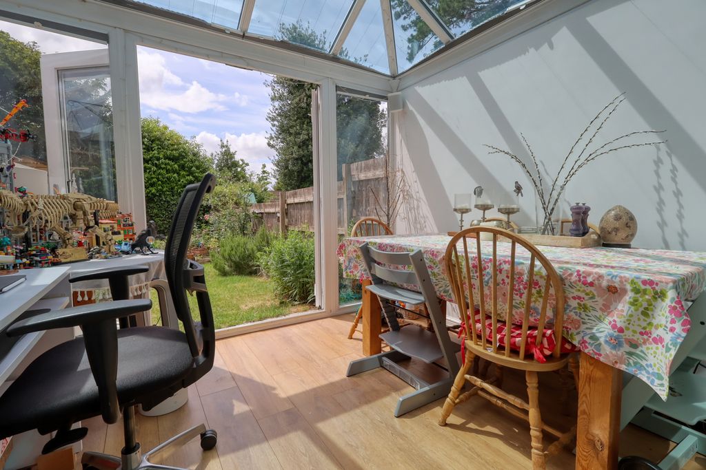 Property photo 2 of 14 Picture No. 20