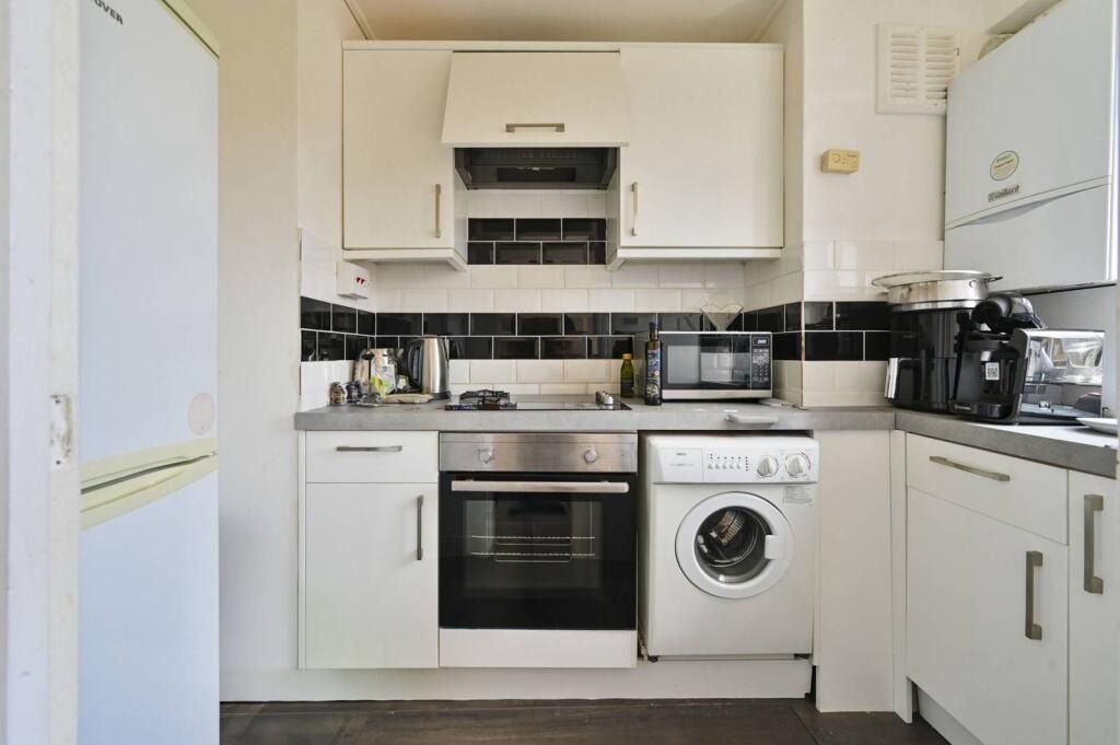 Property photo 3 of 13