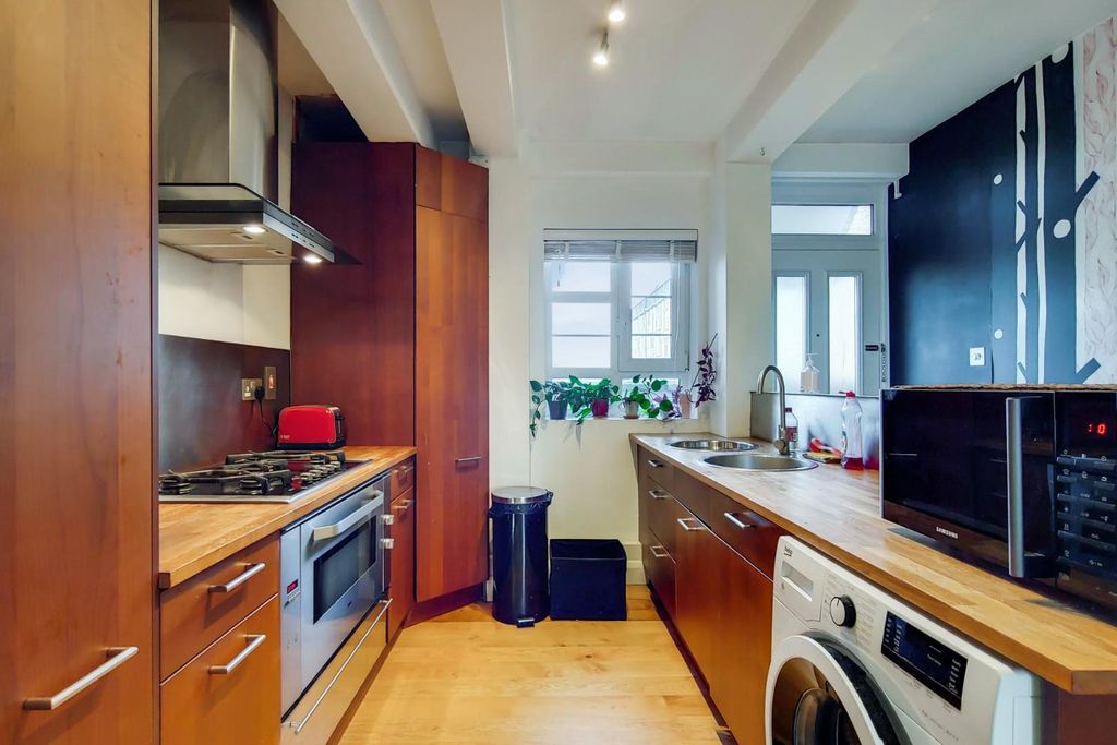 Property photo 3 of 14 2_Kitchen-1.Jpg