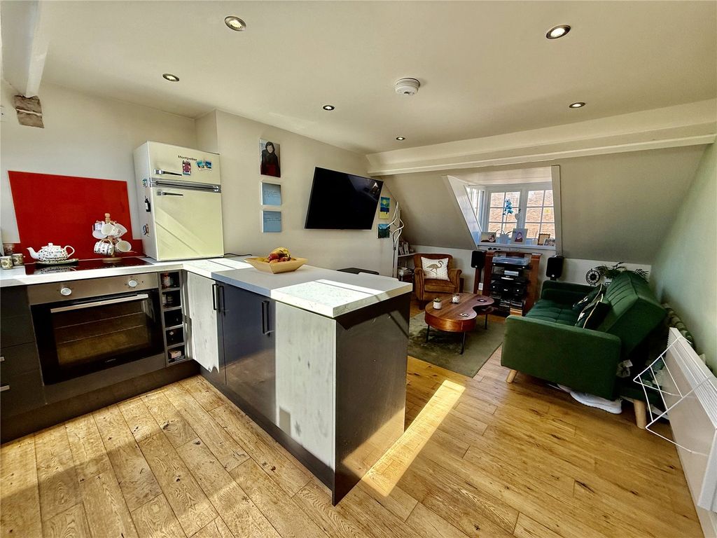 Additional image 10 of 1 bed flat for saleKing Street, Bridlington, East Yorkshire YO15
