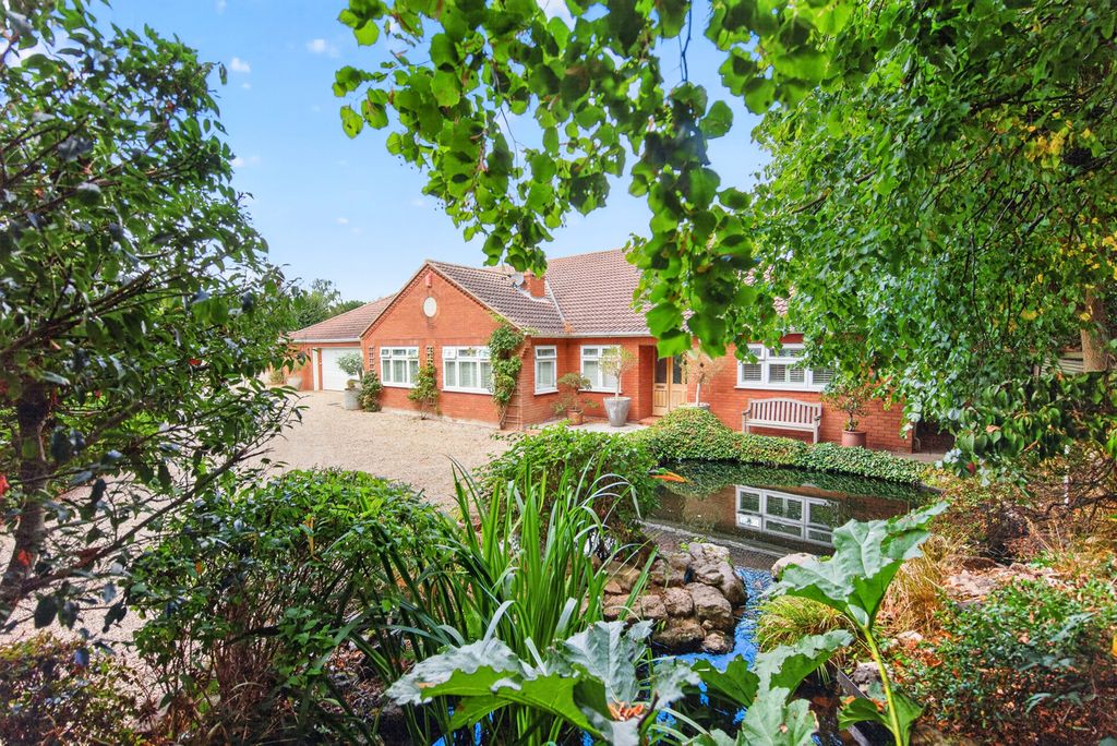 Property photo 1 of 35 Pbox-Img.Jpg