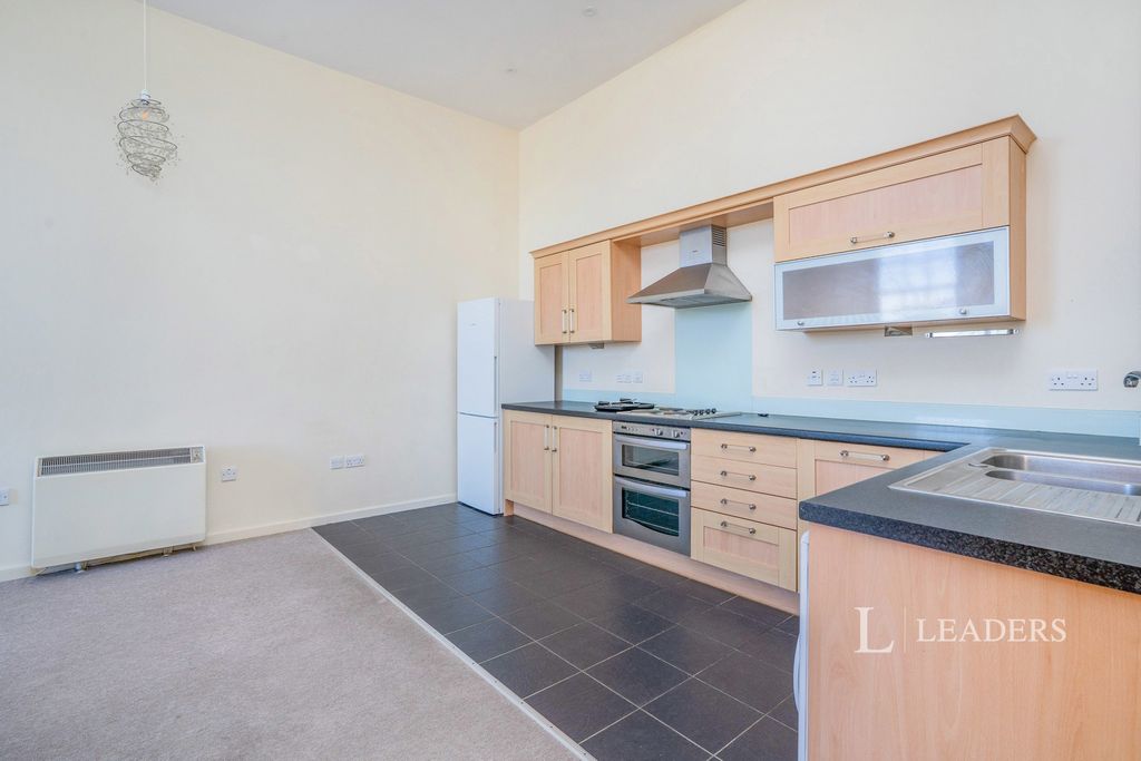 Property photo 3 of 16 Pbox-Img.Jpg