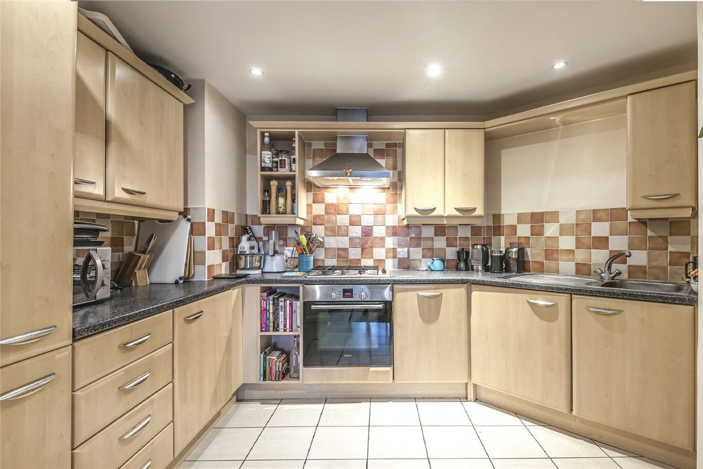 Property photo 2 of 5 Picture No. 09