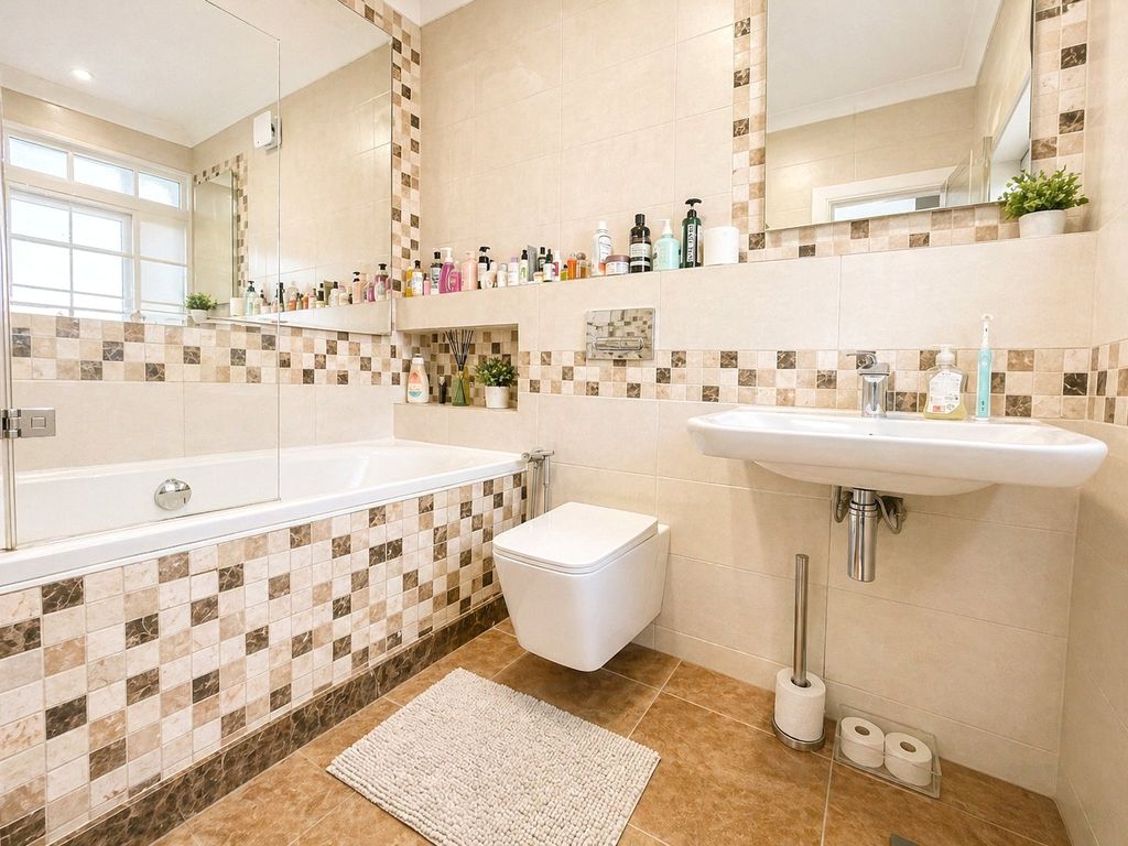 Additional image 14 of 5 bed semi-detached house for saleThornbury Road, Isleworth, Greater London TW7