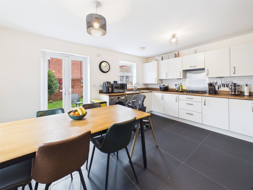 Property photo 2 of 22 Picture No. 03