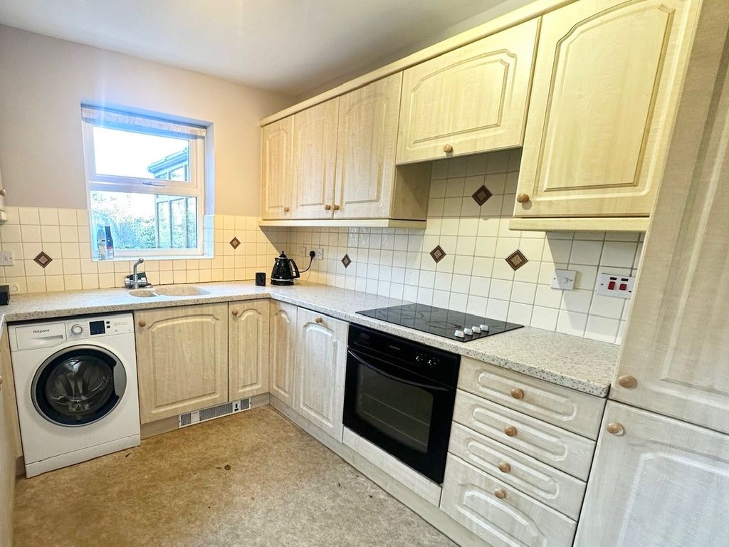 Property photo 3 of 13