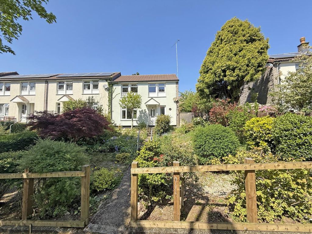 Property photo 1 of 18 Southway Drive 155 - Front Main.Jpg