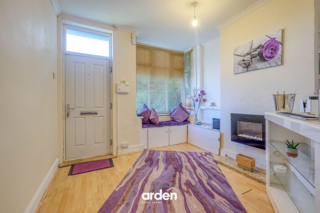 Property photo 2 of 12