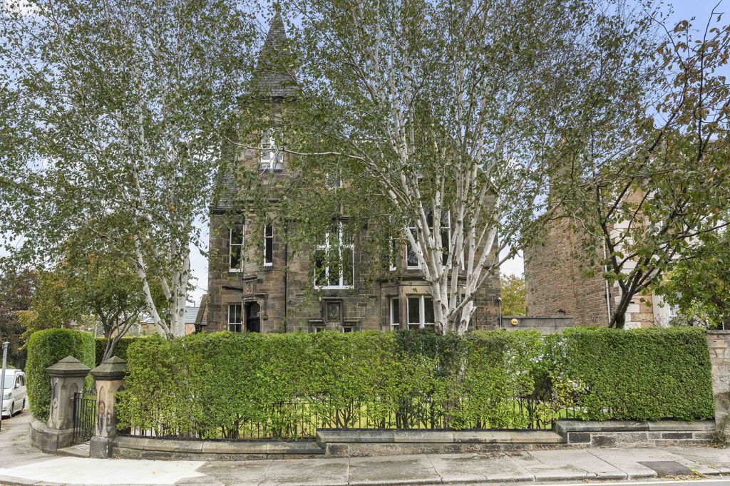 Property photo 2 of 30