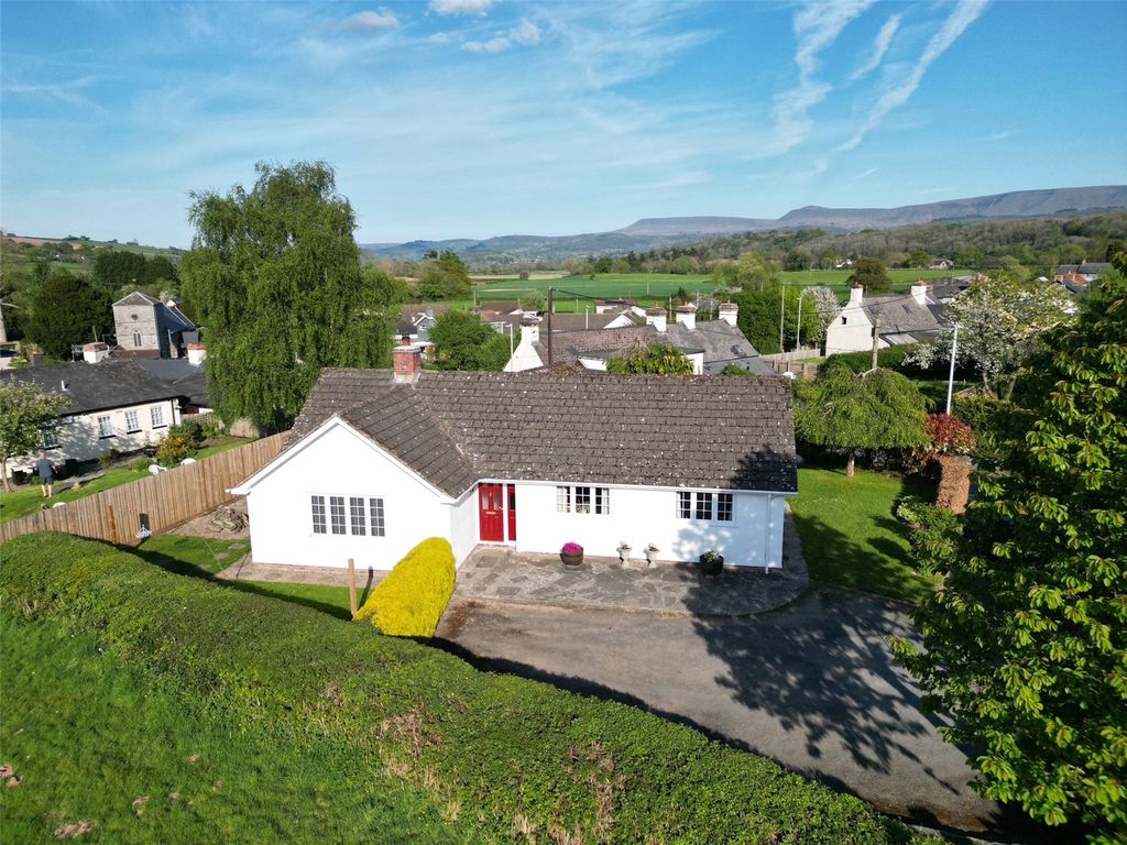 Property photo 1 of 24 Picture No. 28