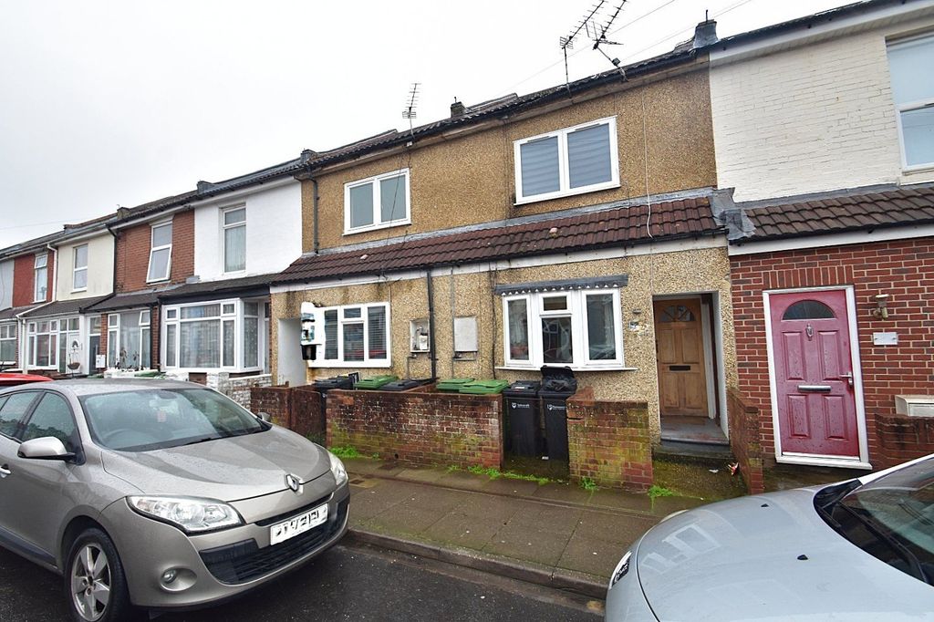 Property photo 1 of 9 Picture No. 12