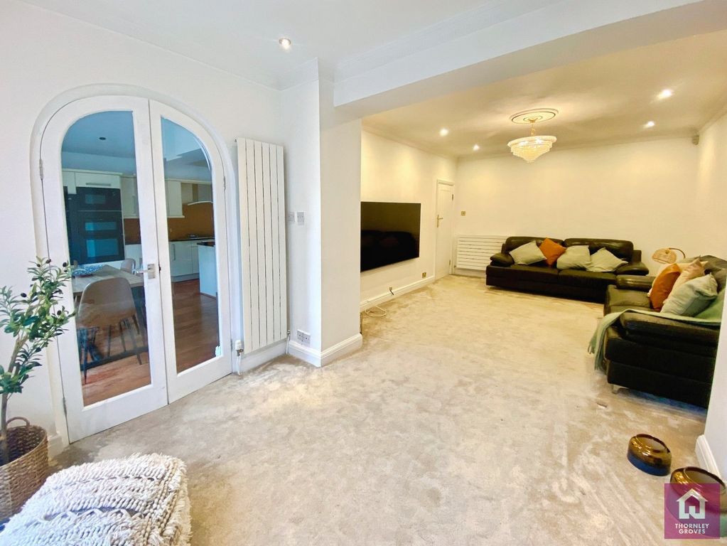 Property photo 2 of 31 Picture No. 28