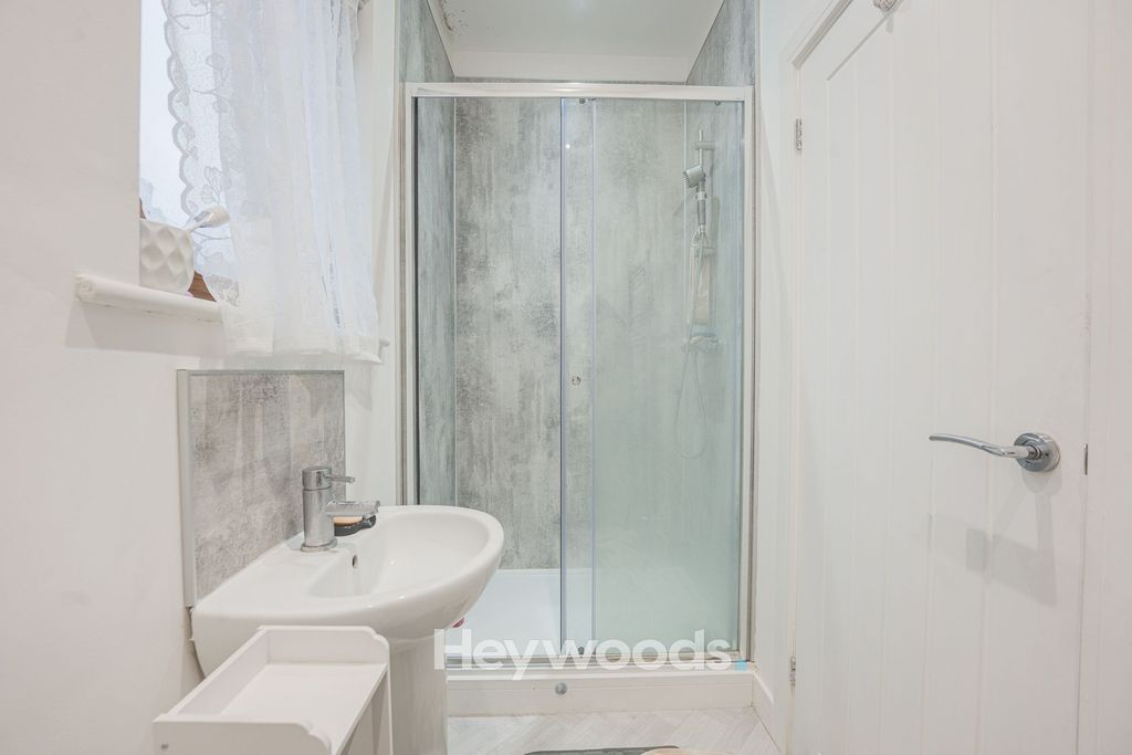 Property photo 3 of 30