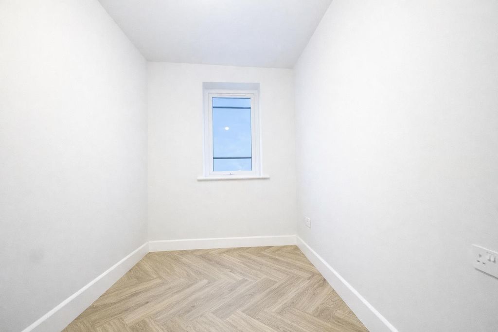 Property photo 1 of 7 65Fb6Ffb-312B-48E4-975C-50383Bacc541.Png