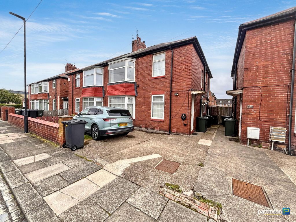 Property photo 1 of 11