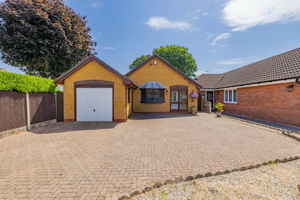 Property photo 1 of 26
