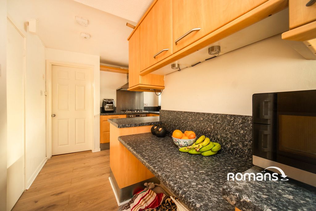 Property photo 3 of 10 Photo