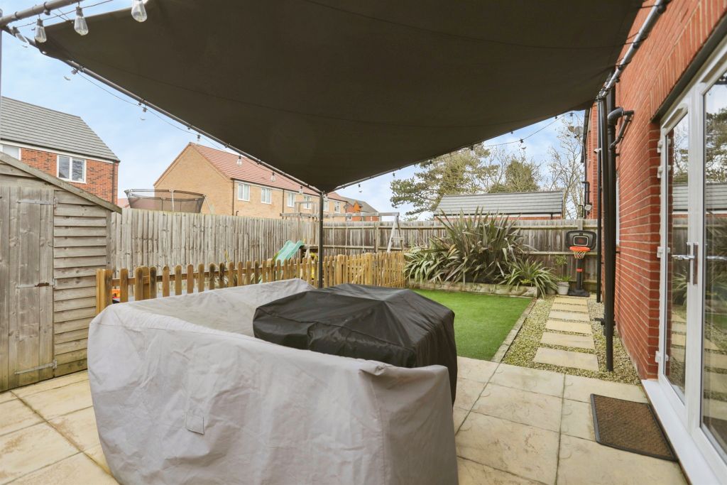 Property photo 2 of 20