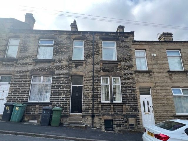 Property photo 1 of 11 16 Ings Road
