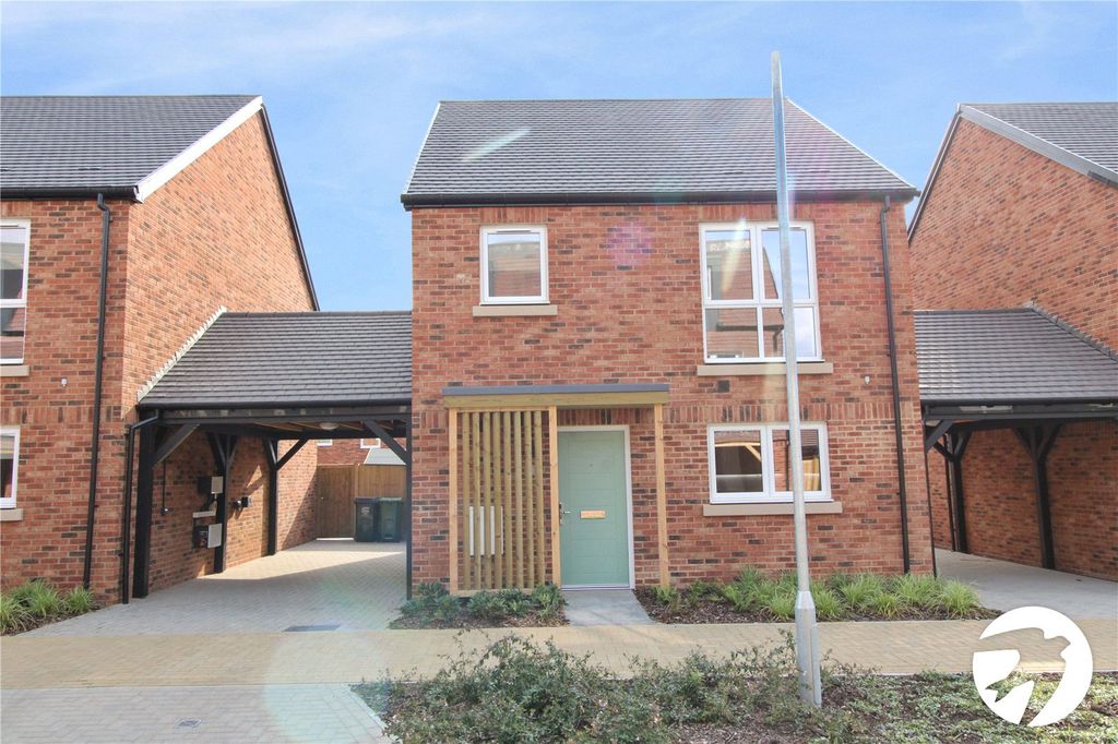 Property photo 1 of 12 Front