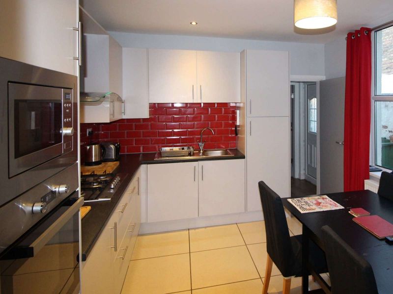 Property photo 2 of 5