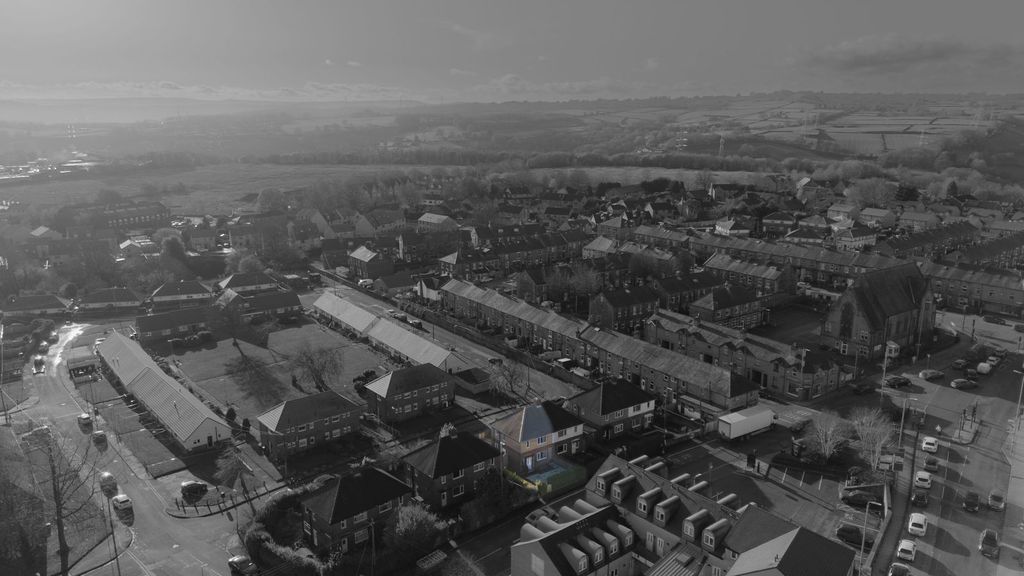 Property photo 2 of 22