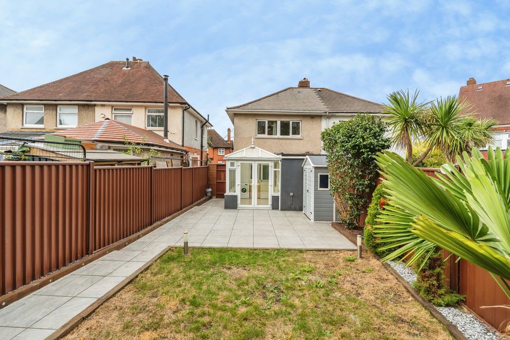 Property photo 3 of 15 Pbox-Img.Jpg