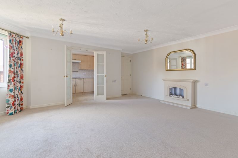 Property photo 3 of 12 Photo 10