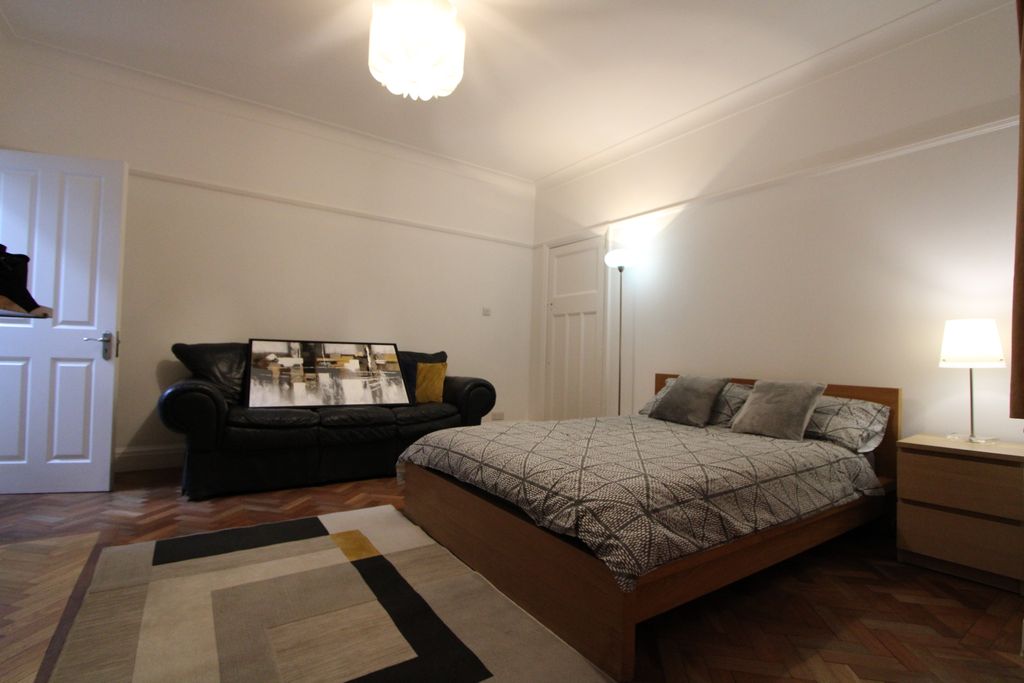 Property photo 2 of 4