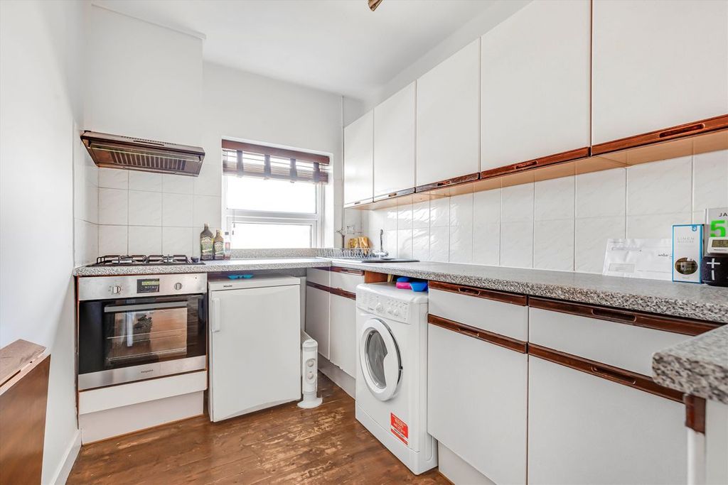 Property photo 2 of 5