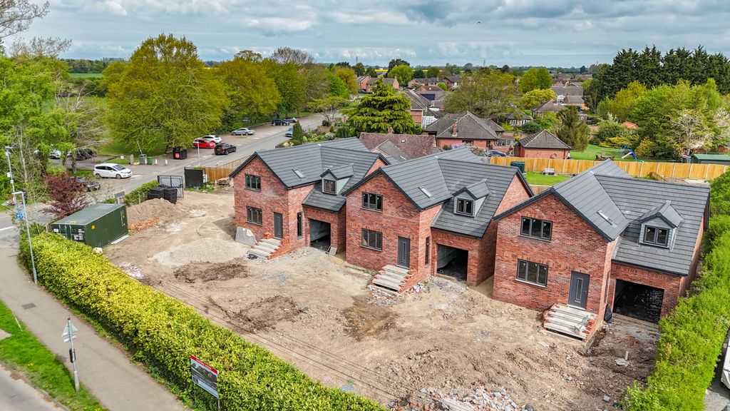 Property photo 2 of 3 4112552