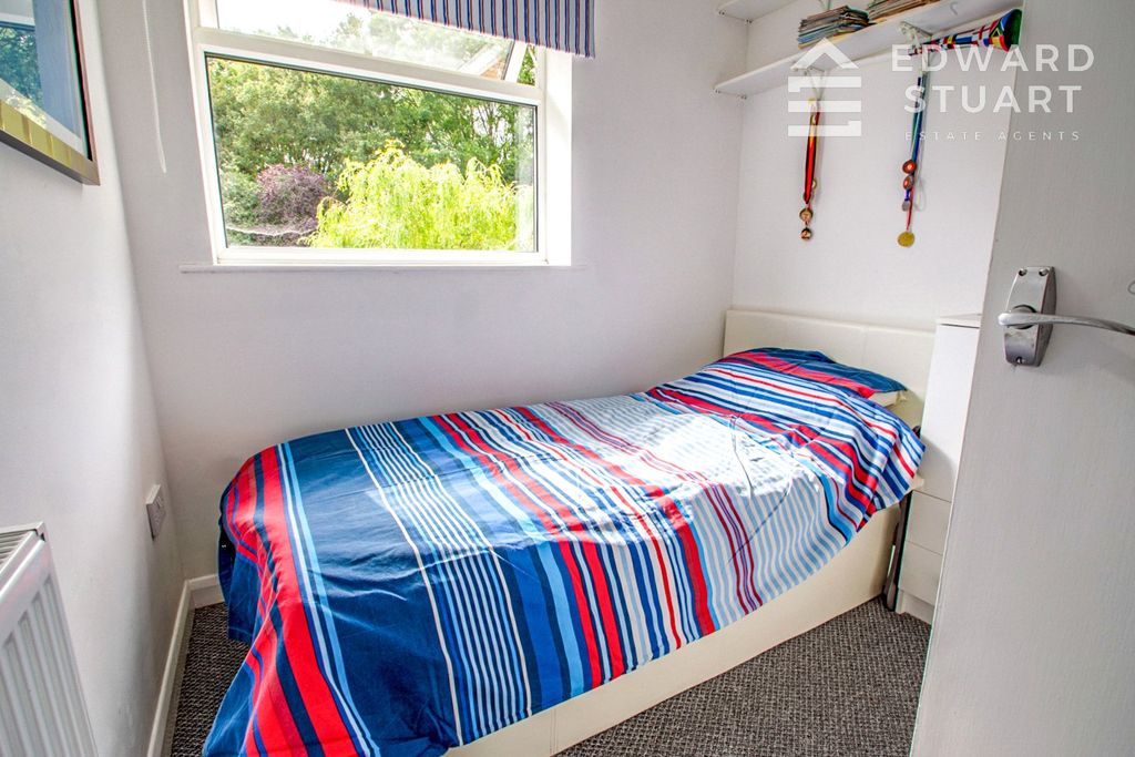 Property photo 3 of 18 Picture No. 02