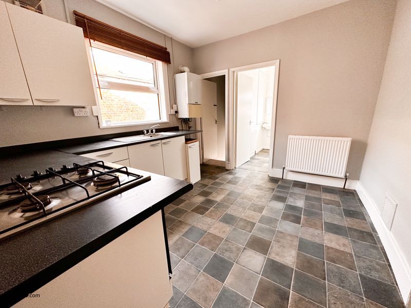 Property photo 2 of 9 Photo 7