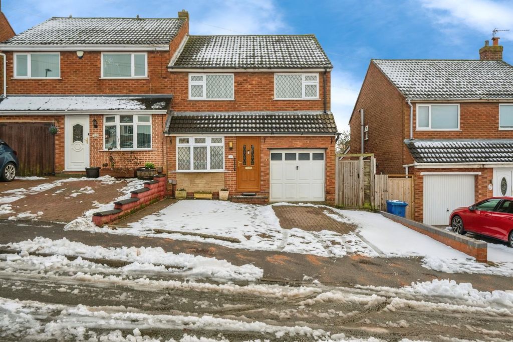 Property photo 1 of 27 35Sherbrookeavenue-1.Jpg