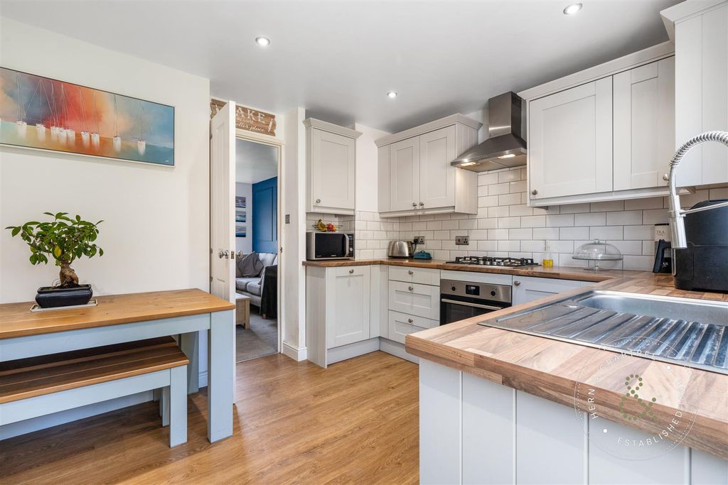 Property photo 3 of 29 Hern Crabtree-24.Jpg