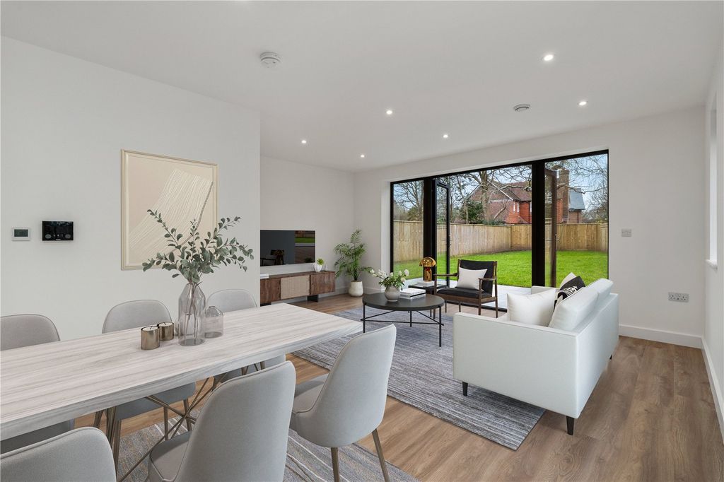 Property photo 3 of 15 Picture No. 12