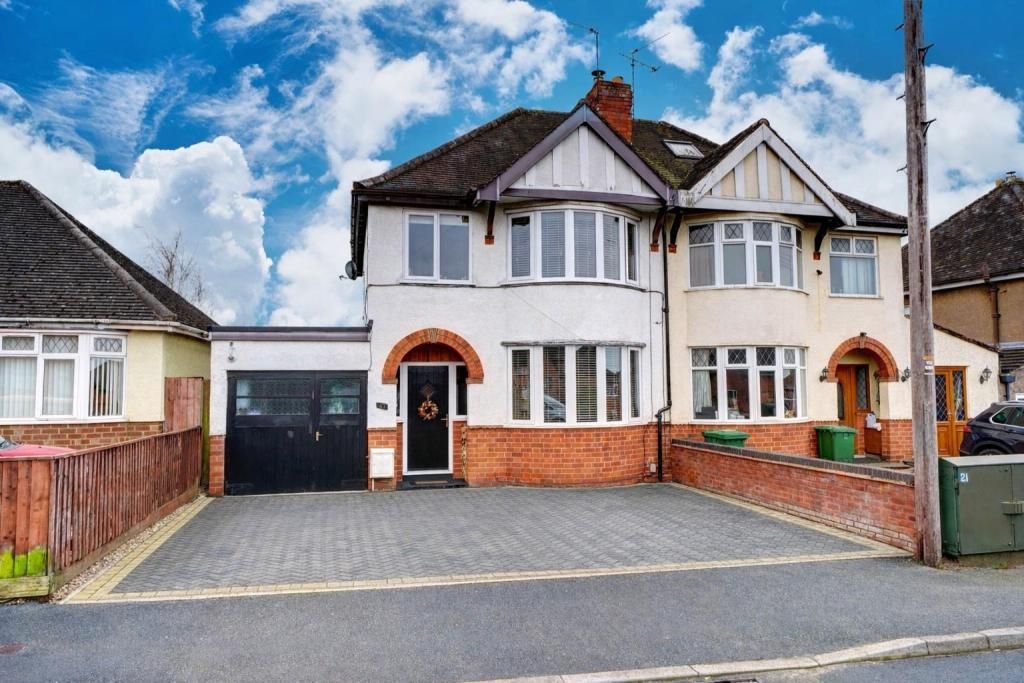 Property photo 1 of 16 Front Aspect