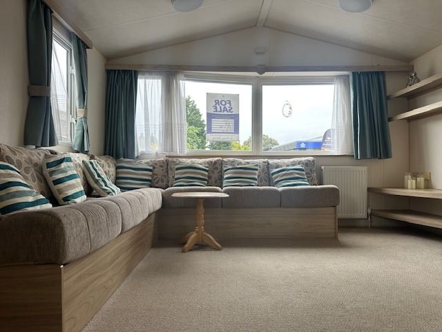 Property photo 1 of 8 1