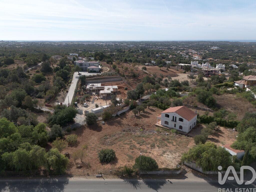 Property photo 1 of 40