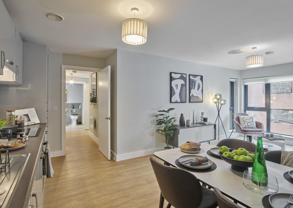 Property photo 1 of 7 Living Area